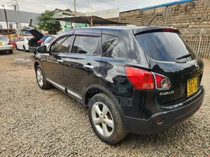 Nissan Dualis 2012 Black