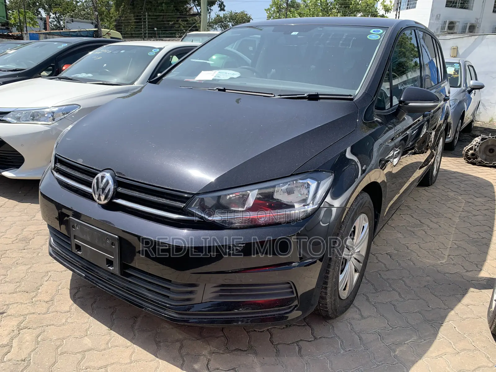 Volkswagen Touran 2018 Black