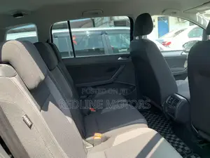 Volkswagen Touran 2018 Black