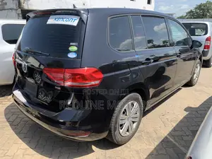 Volkswagen Touran 2018 Black