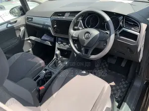 Volkswagen Touran 2018 Black