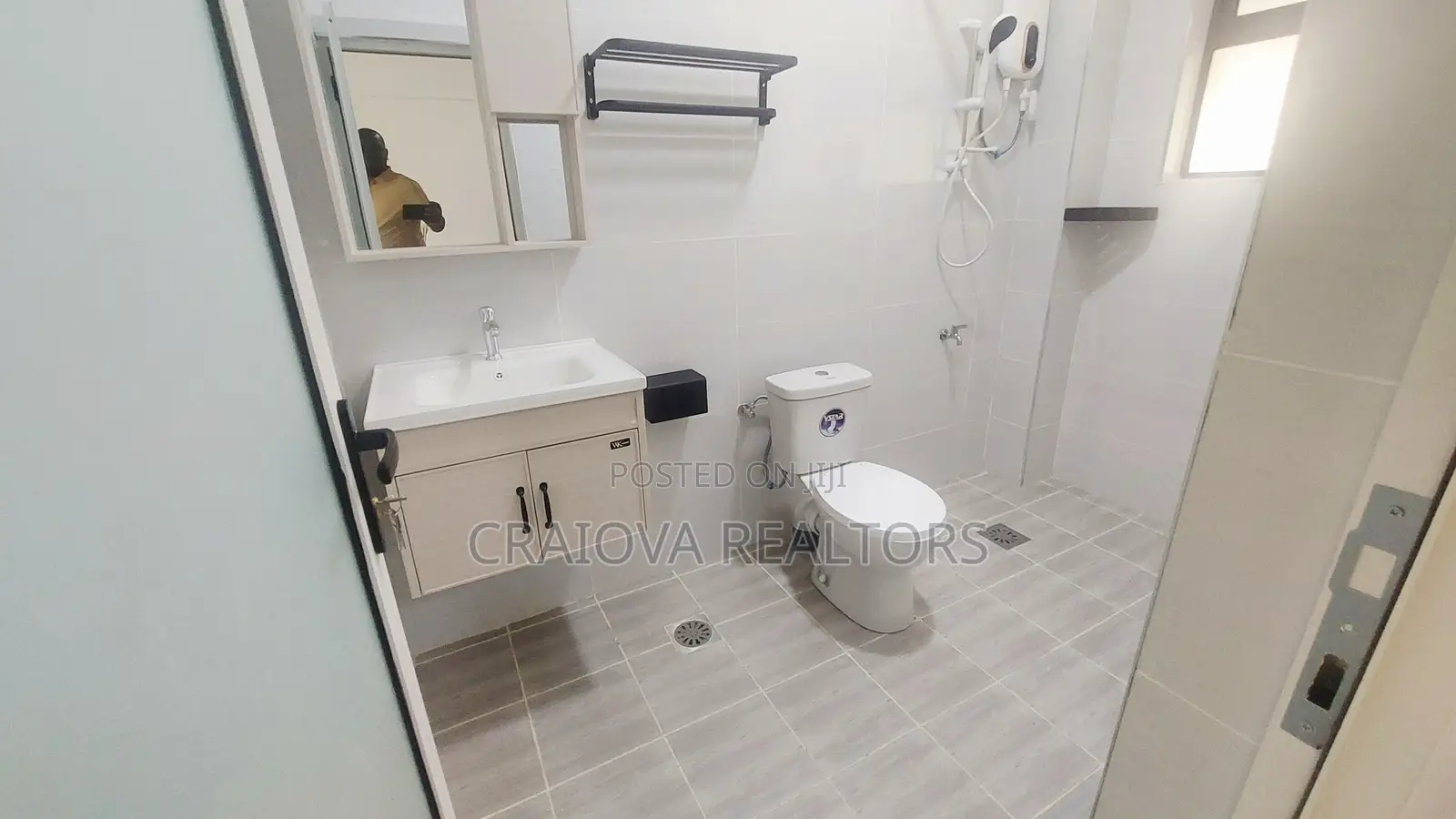 Furnished 1bdrm Apartment in Gate B for sale