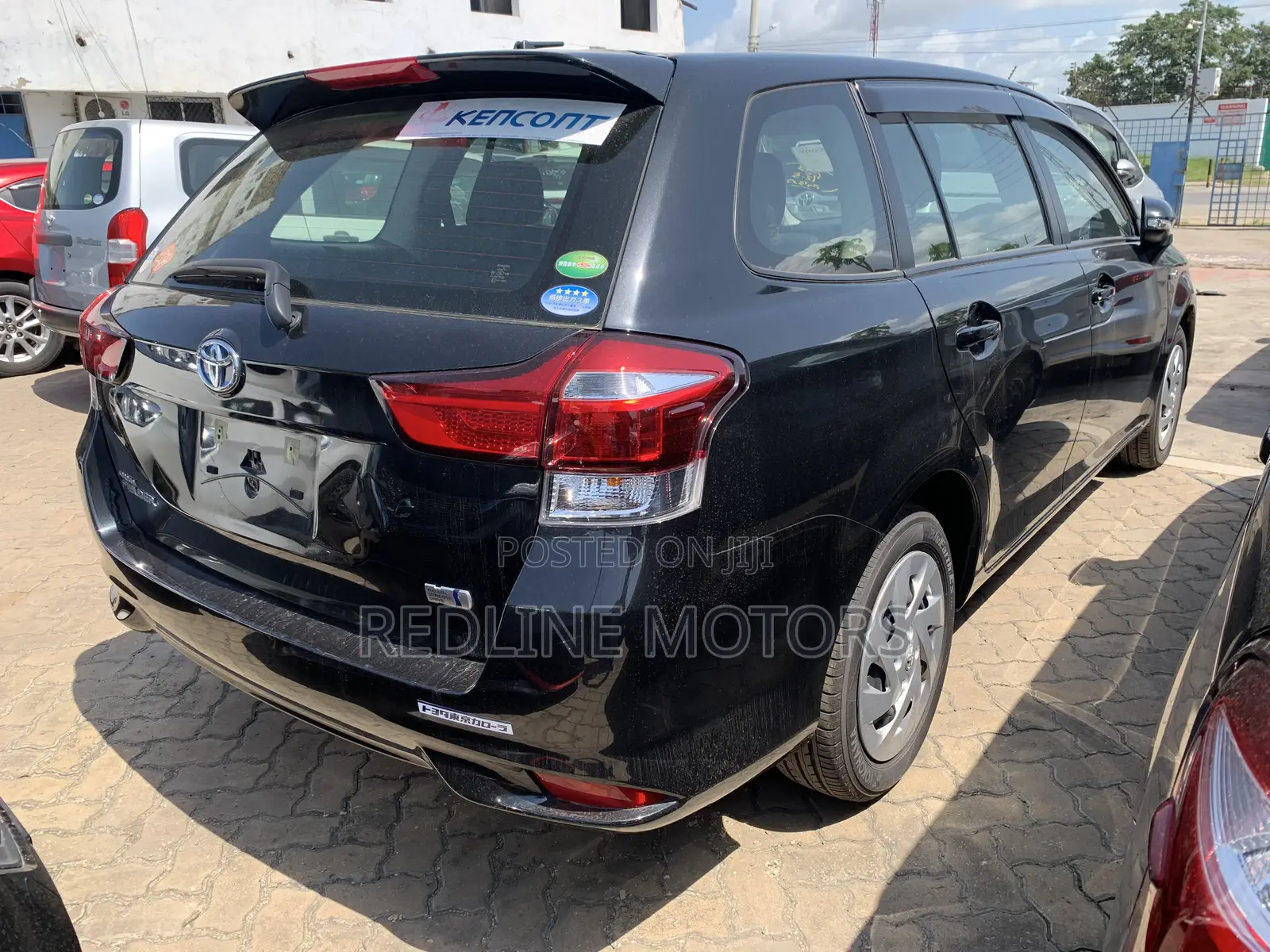 Toyota Corolla Fielder 1.5 Hybrid FWD 2018 Matt Black