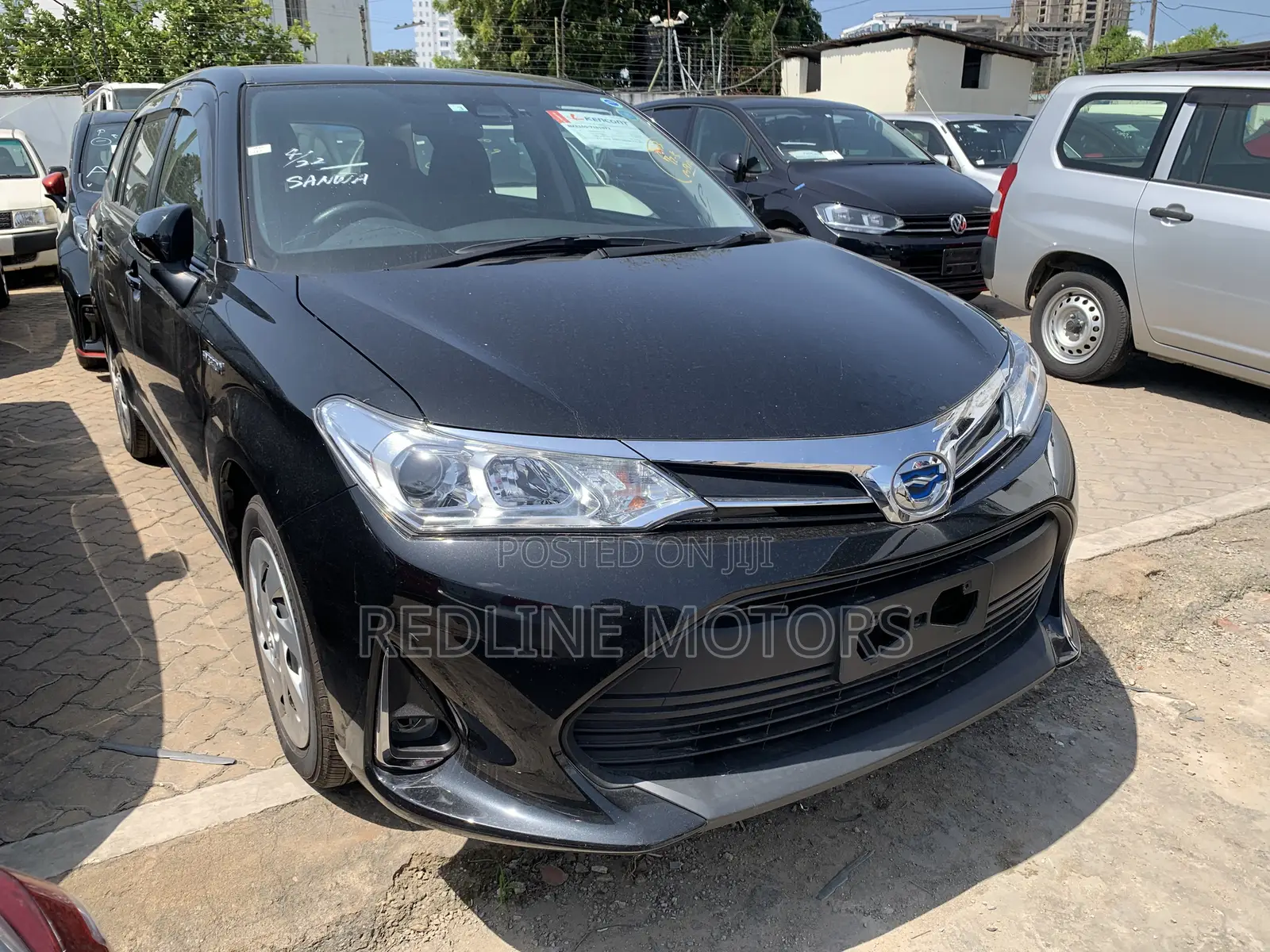 Toyota Corolla Fielder 1.5 Hybrid FWD 2018 Matt Black
