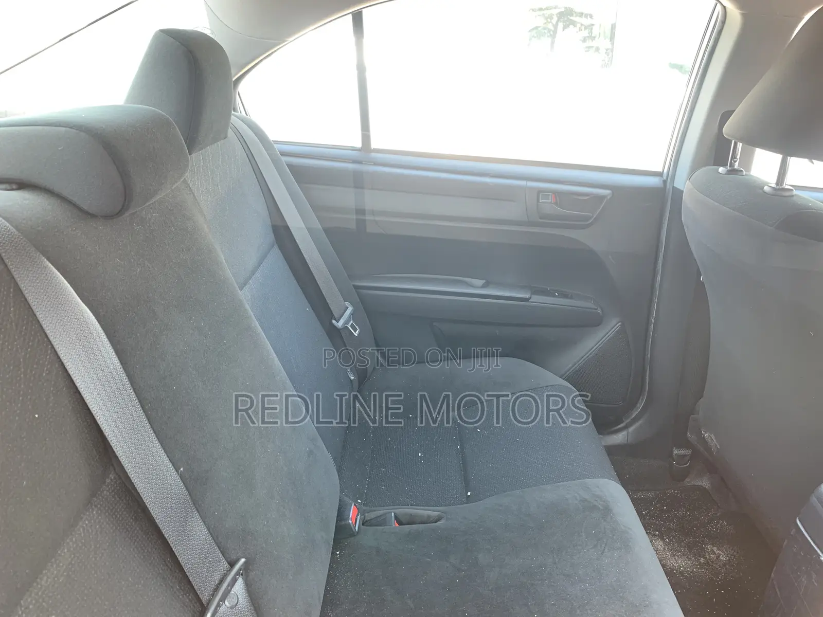 Toyota Axio 1.5 Hybrid 2WD 2018 Silver