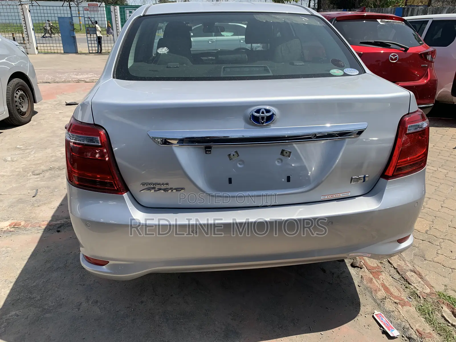 Toyota Axio 1.5 Hybrid 2WD 2018 Silver