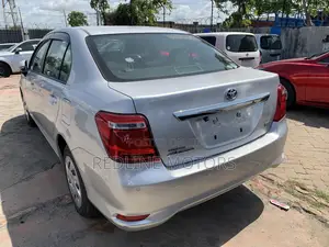 Toyota Axio 1.5 Hybrid 2WD 2018 Silver