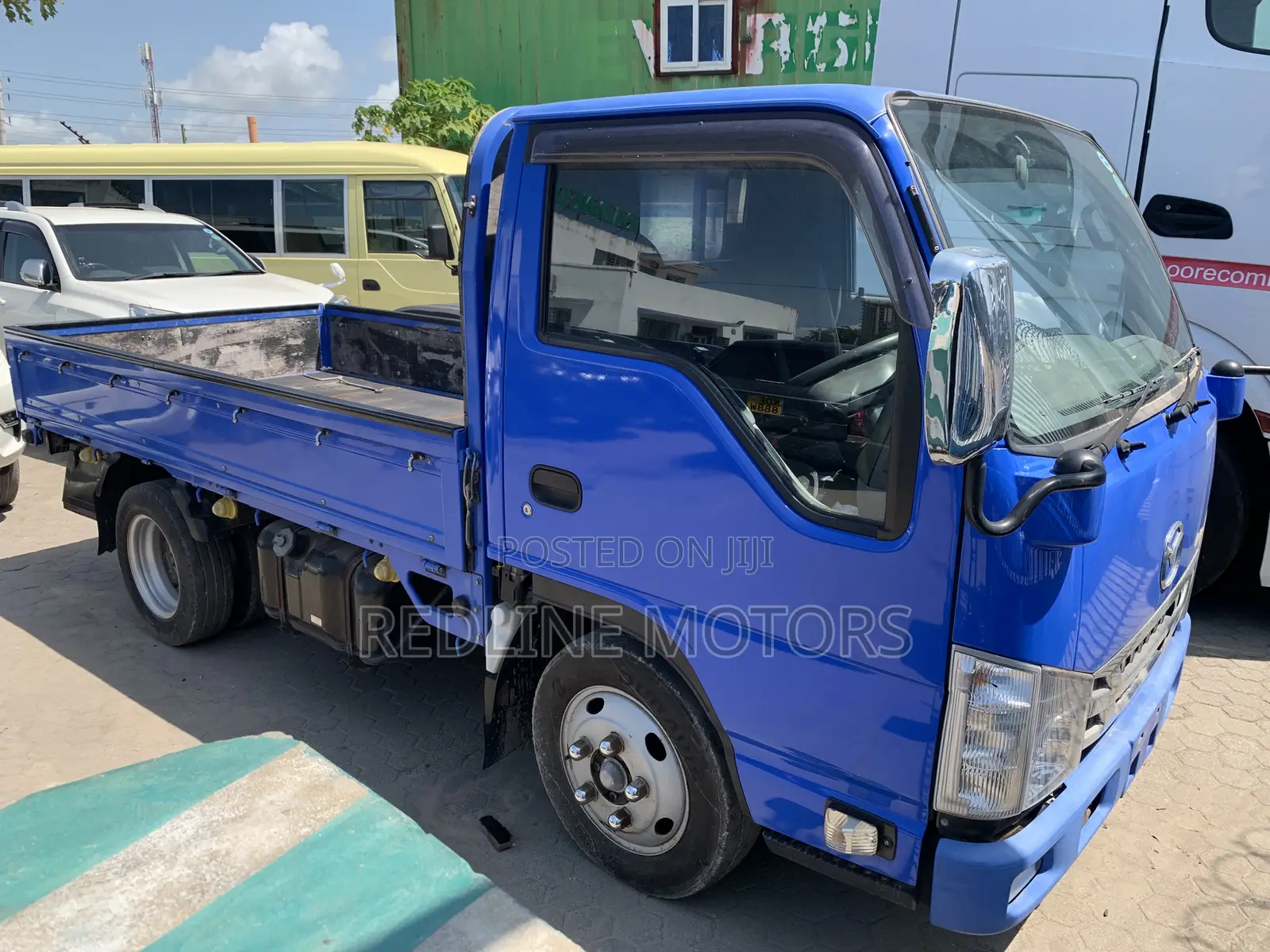 Mazda Titan Lorry