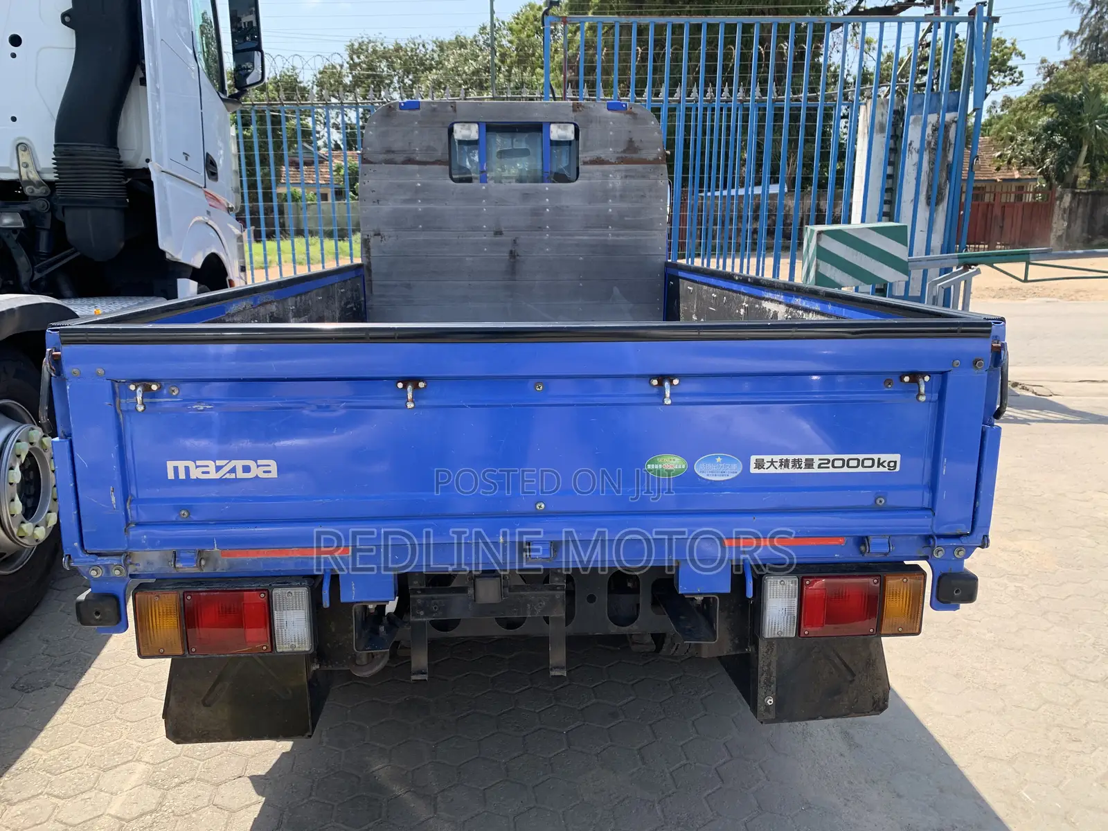 Mazda Titan Lorry