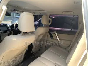 Toyota Land Cruiser Prado 2018 White
