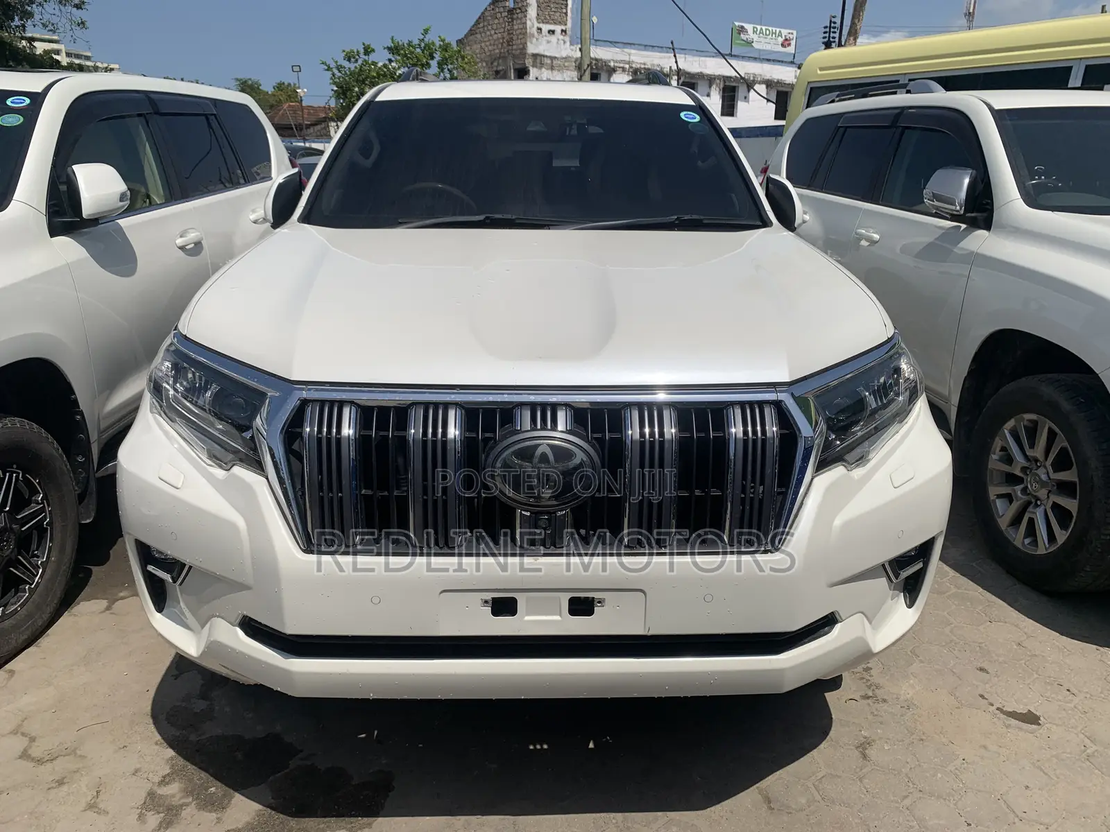 Toyota Land Cruiser Prado 2018 White