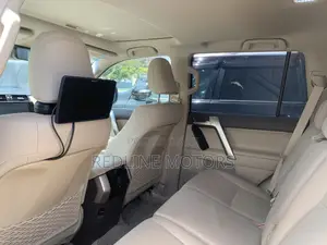 Toyota Land Cruiser Prado 2.7 2017 Off white