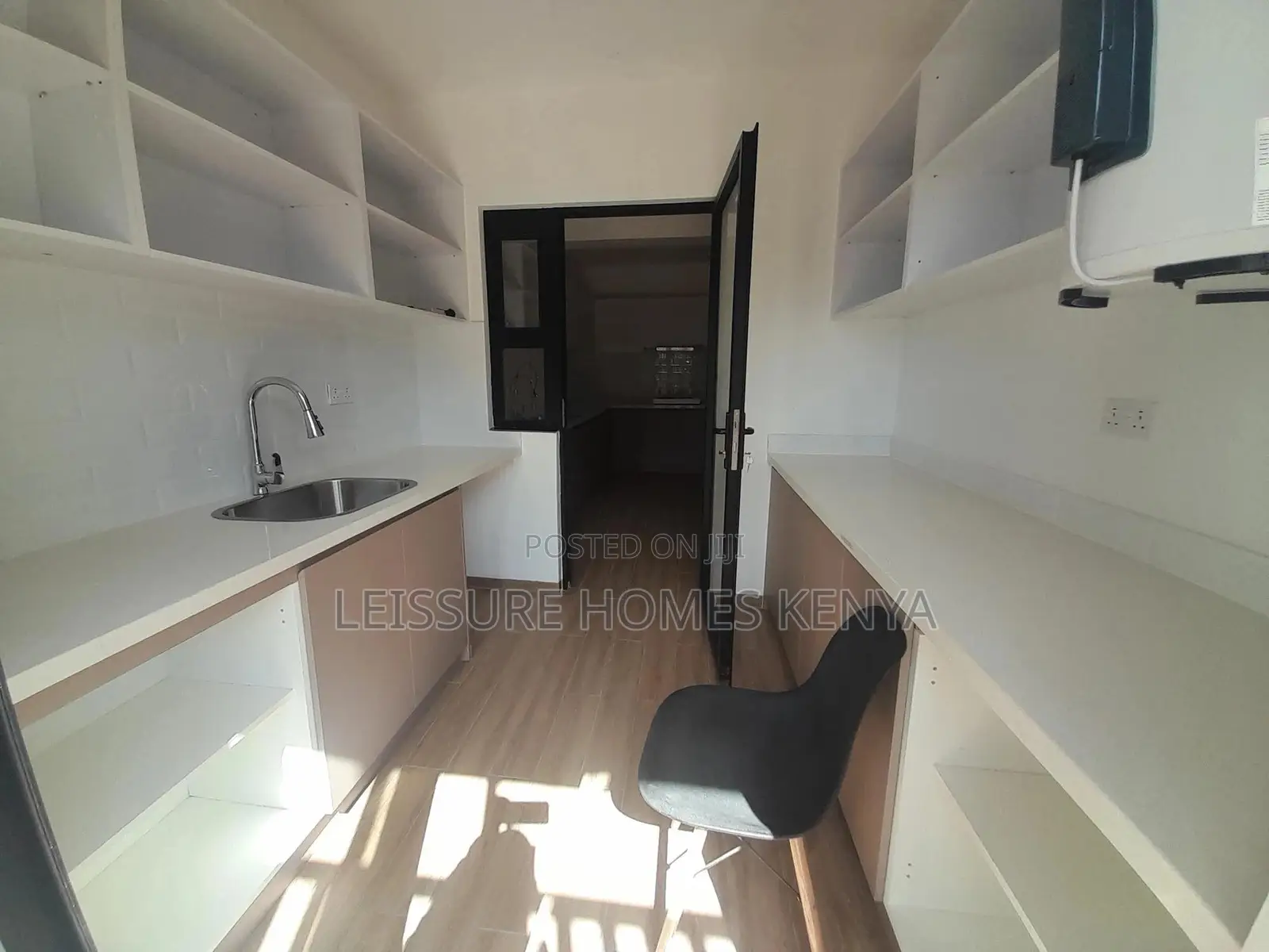3bdrm Apartment in Lavington for sale
