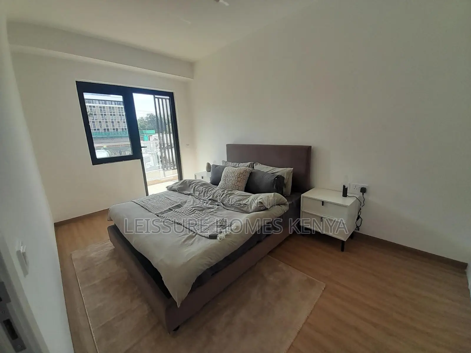 3bdrm Apartment in Lavington for sale