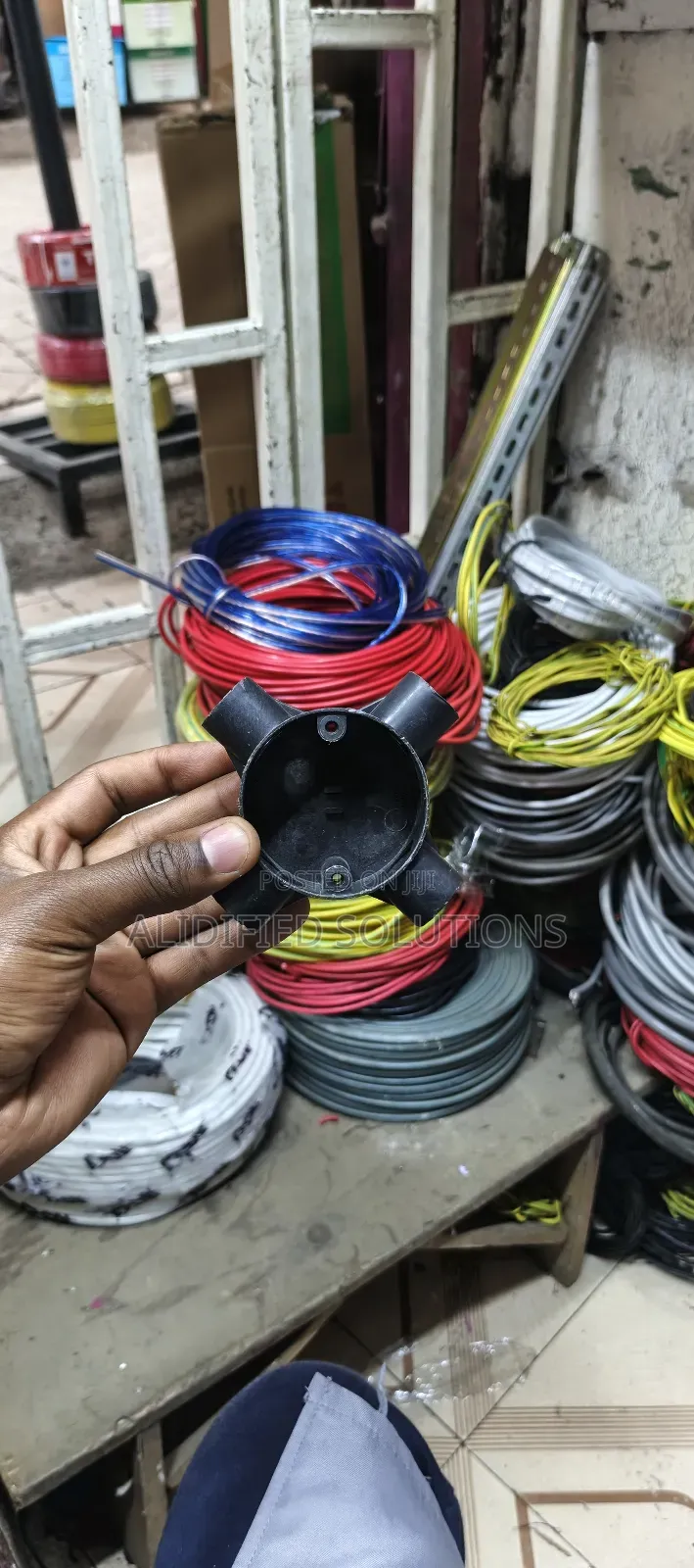 4way Circular Box