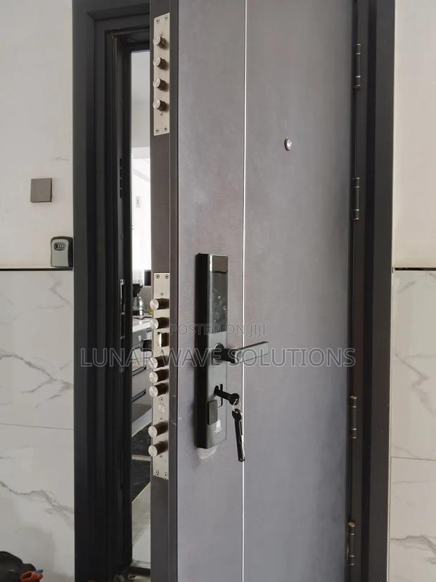 Intelligent Fingerprint Locks - thumbnail 3