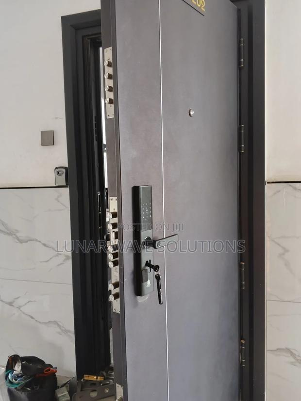 Intelligent Fingerprint Locks - thumbnail 4