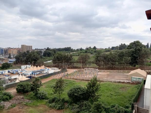 3-Bedroom Airbnb With Servant's Quarter. - thumbnail 9