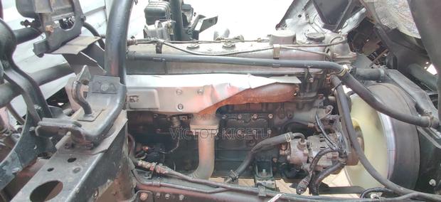 Mitsubishi Fh215 2010 White - thumbnail 7