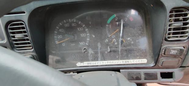 Mitsubishi Fh215 2010 White - thumbnail 10