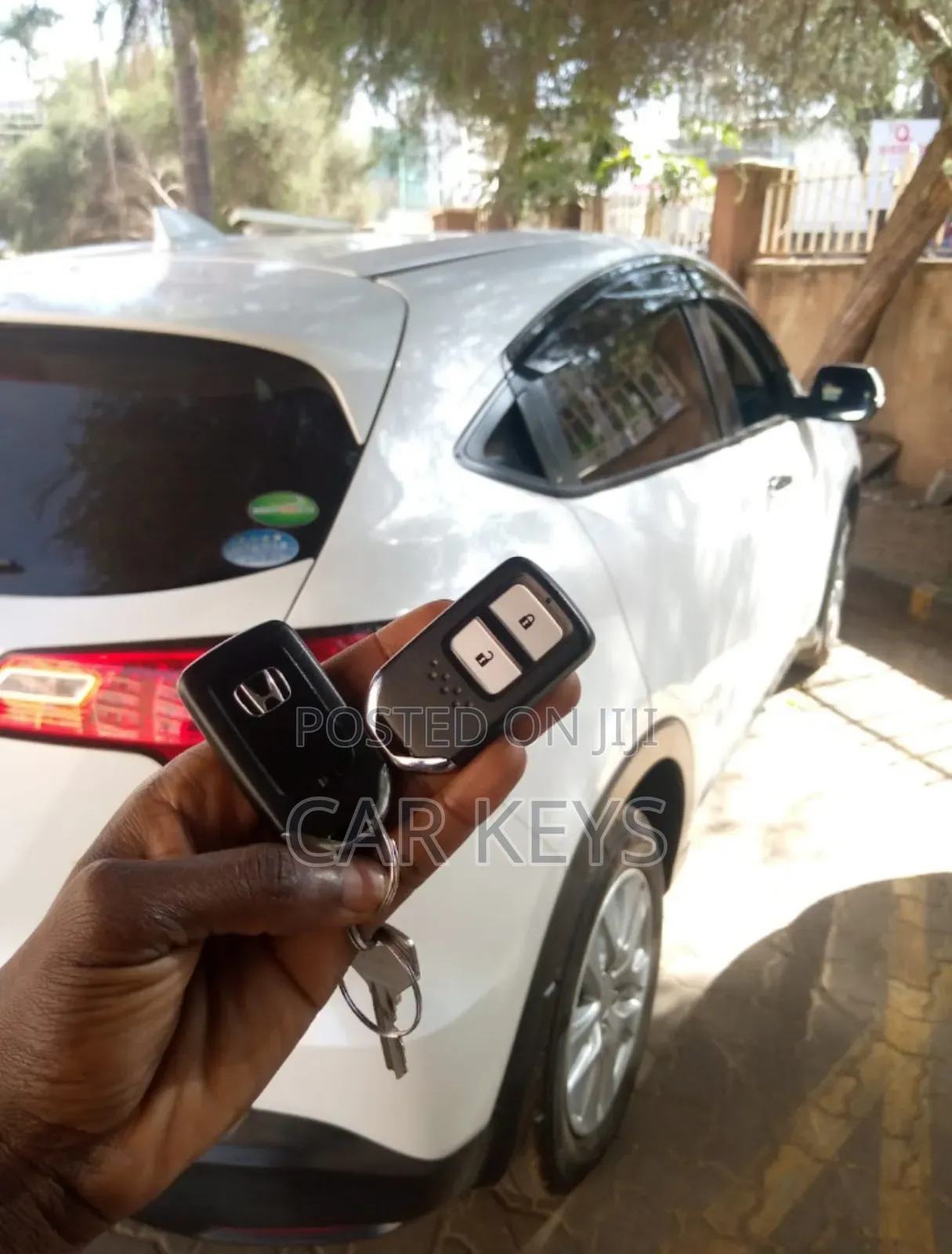 Honda Vezel 2017 Key Duplication 