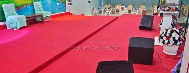 Fully Installed Floor Modern Look Wall to Wall Carpet