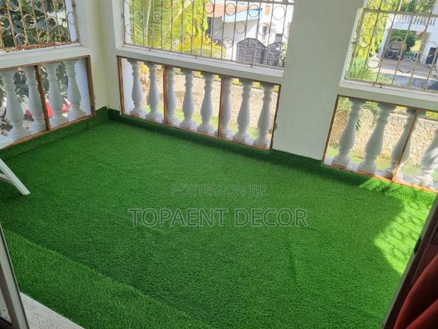 Artificial Green 10mm Thick Grass Carpet - main view