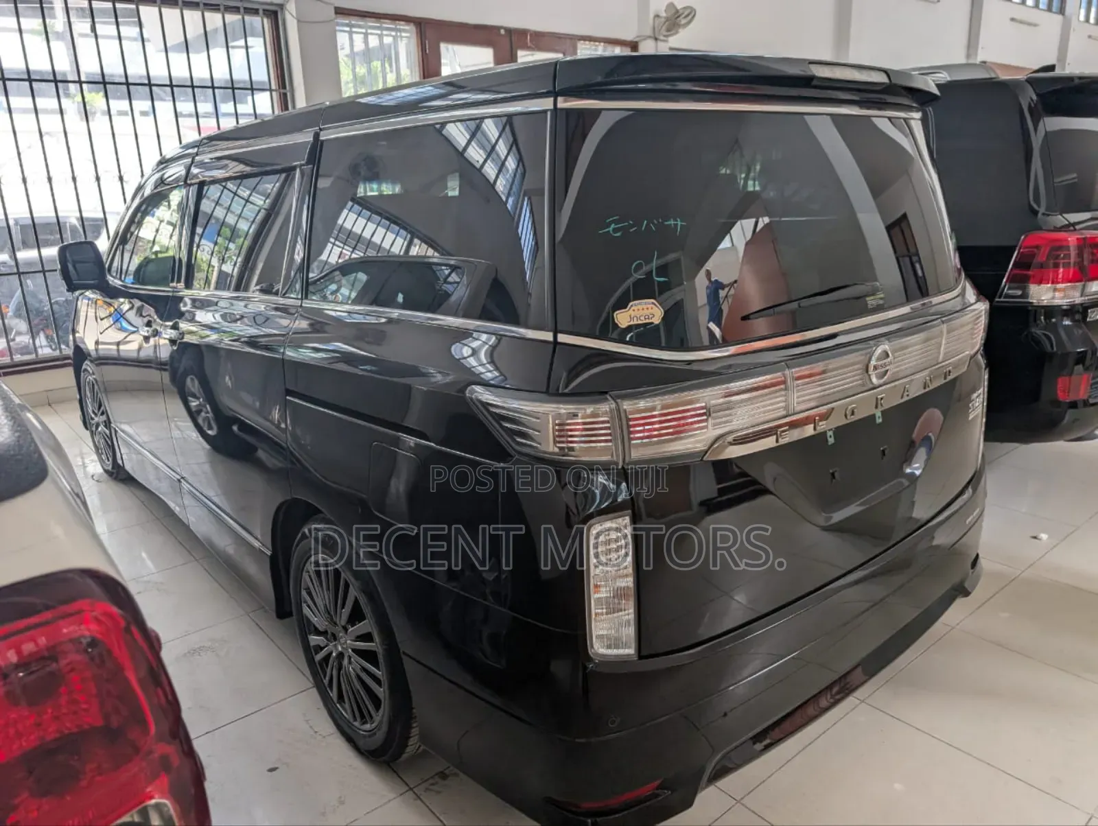 Nissan Elgrand 2018 Black