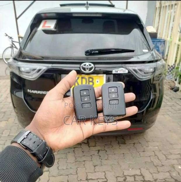 Toyota Harrier Smart Keys Duplication 