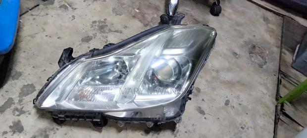 Ex Japan Toyota Crown 2008-2012 Xenon Headlight