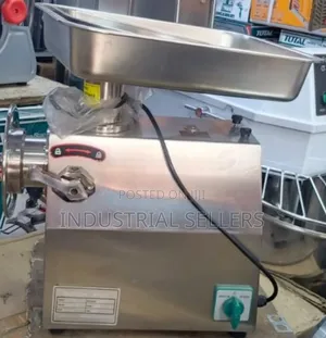Commercial Electric Meat Mincer M22 With Reverse