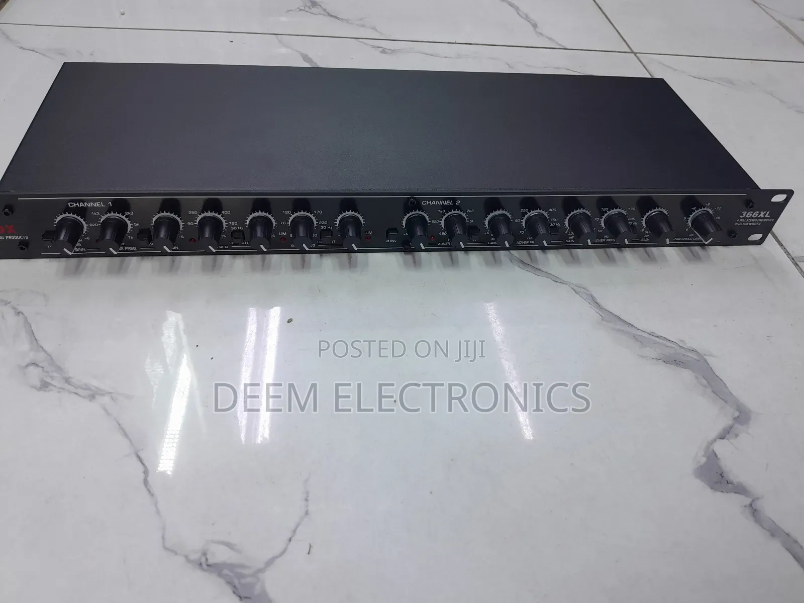 Crossover DBX 366xl