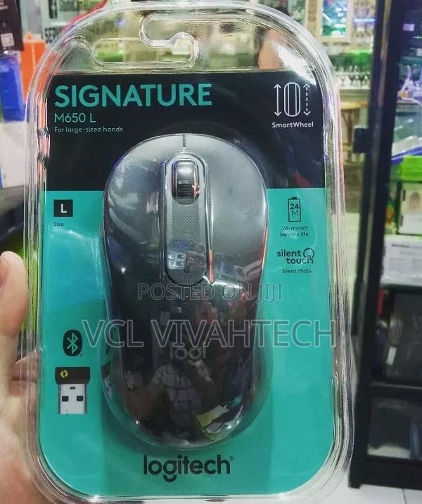 Logitech M650l Signature Bluetooth Mouse