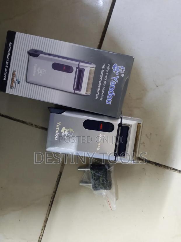 Yandou Rechargeable Shaver - main view