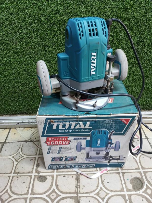 Well Performing 1600w Total Wood Router - main view