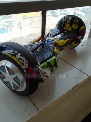 High Powered 8.5 Inch Hoverboard Upto 100kg Weight Load