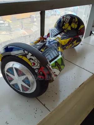 High Powered 8.5 Inch Hoverboard Upto 100kg Weight Load