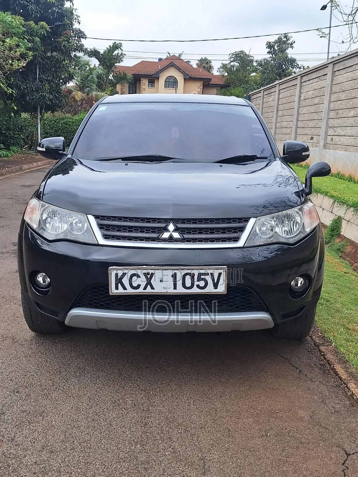 Mitsubishi Outlander 2012 Black