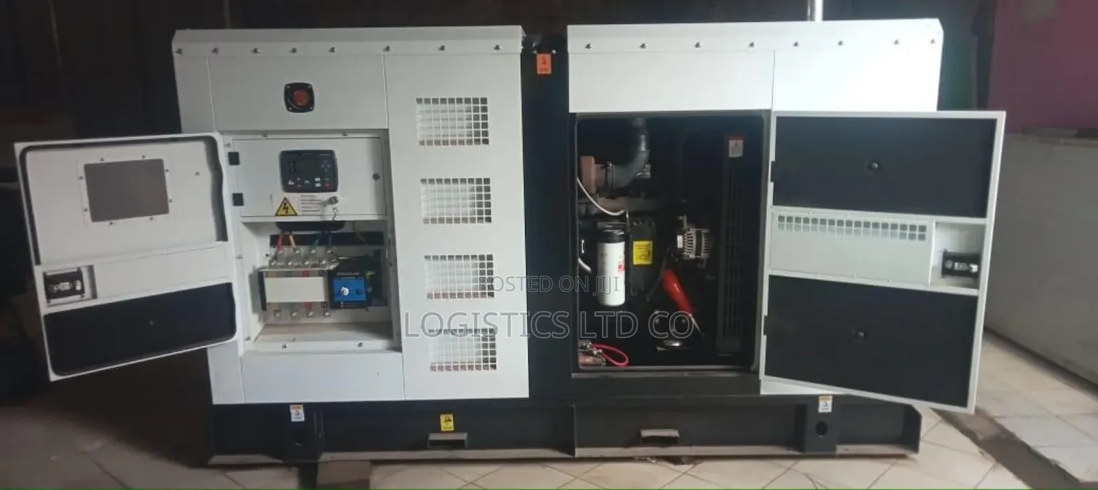 187.5kva Cummins Silent Generator Has Ats and Is Three Phase