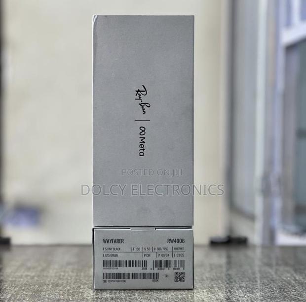 Ray-Ban Meta Glasses Wayfarer - main view