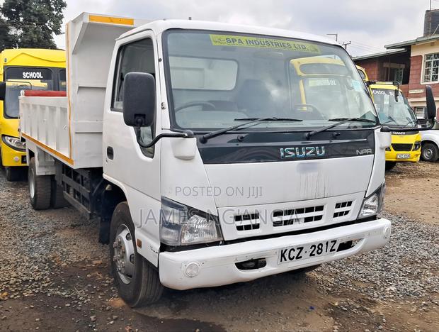 Isuzu NPR Tipper - thumbnail 4