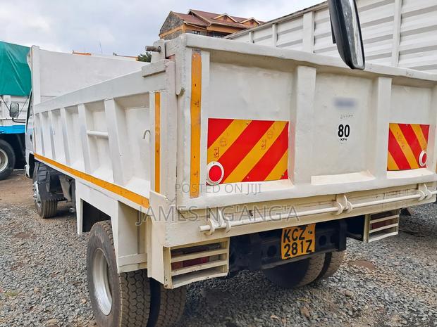 Isuzu NPR Tipper - thumbnail 5