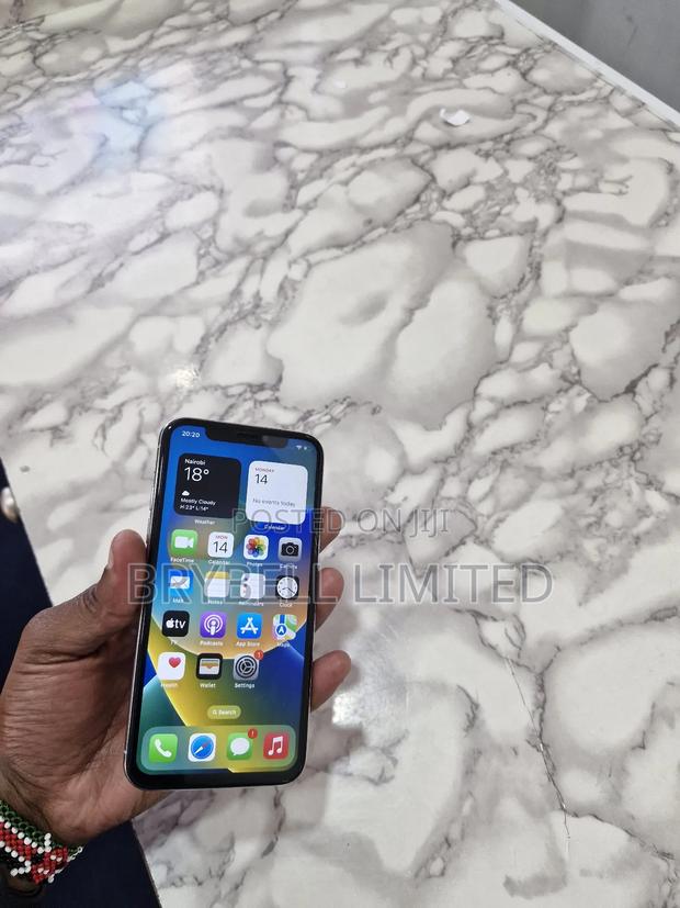 Apple iPhone X 64 GB White - thumbnail 6