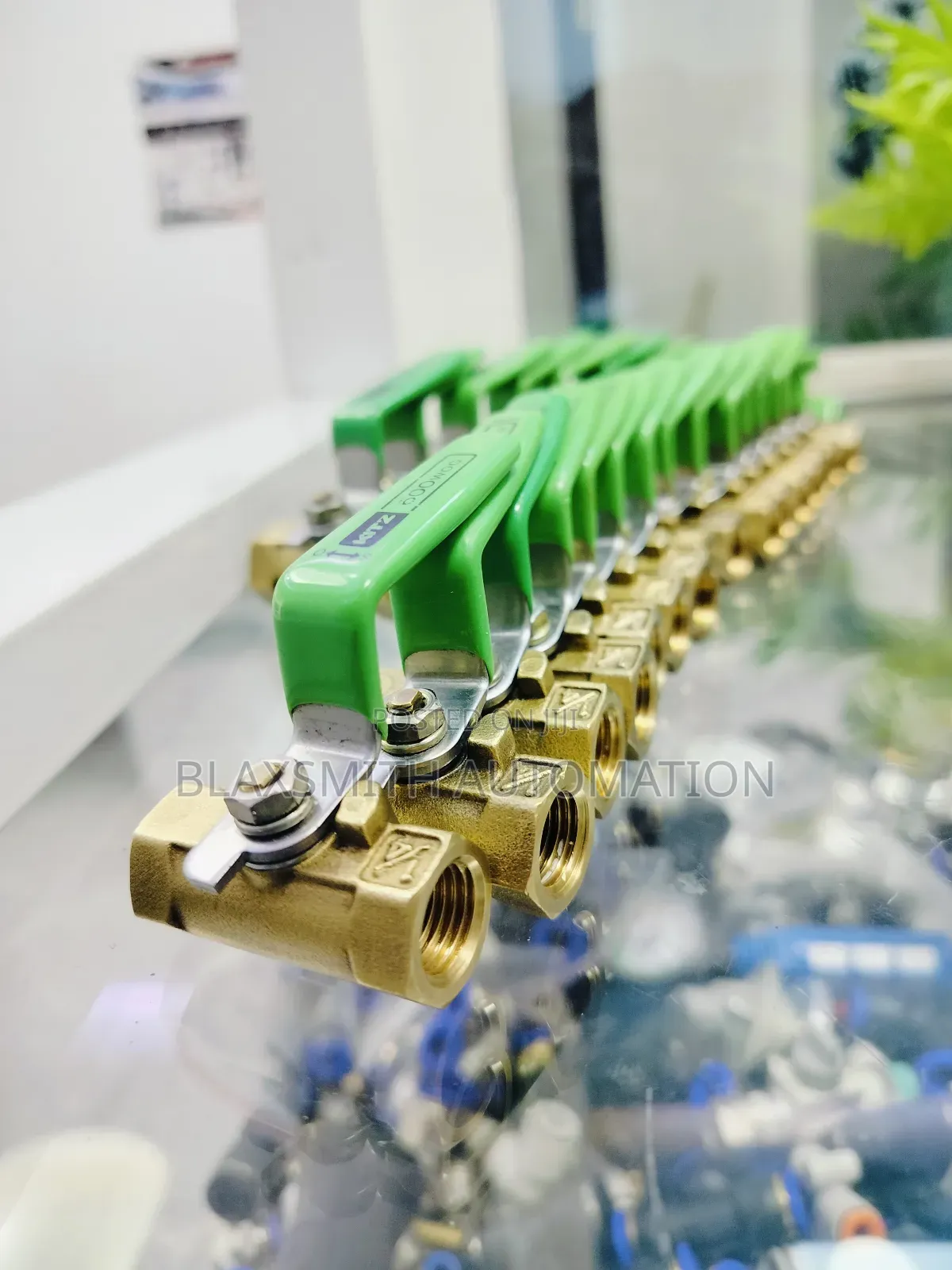 Ball Cork Valve 1/4" (Brass)