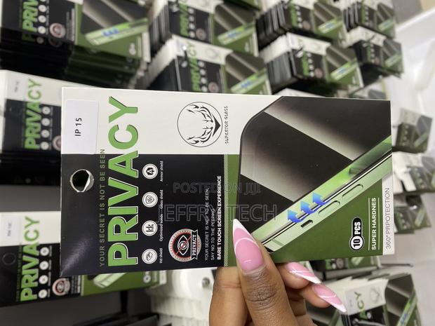 Gikiss Privacy Screen Protector for iPhone 15 Tempered Glass - main view