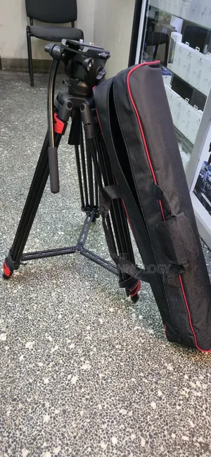 Heavy Duty Proffessional Camera Tripod