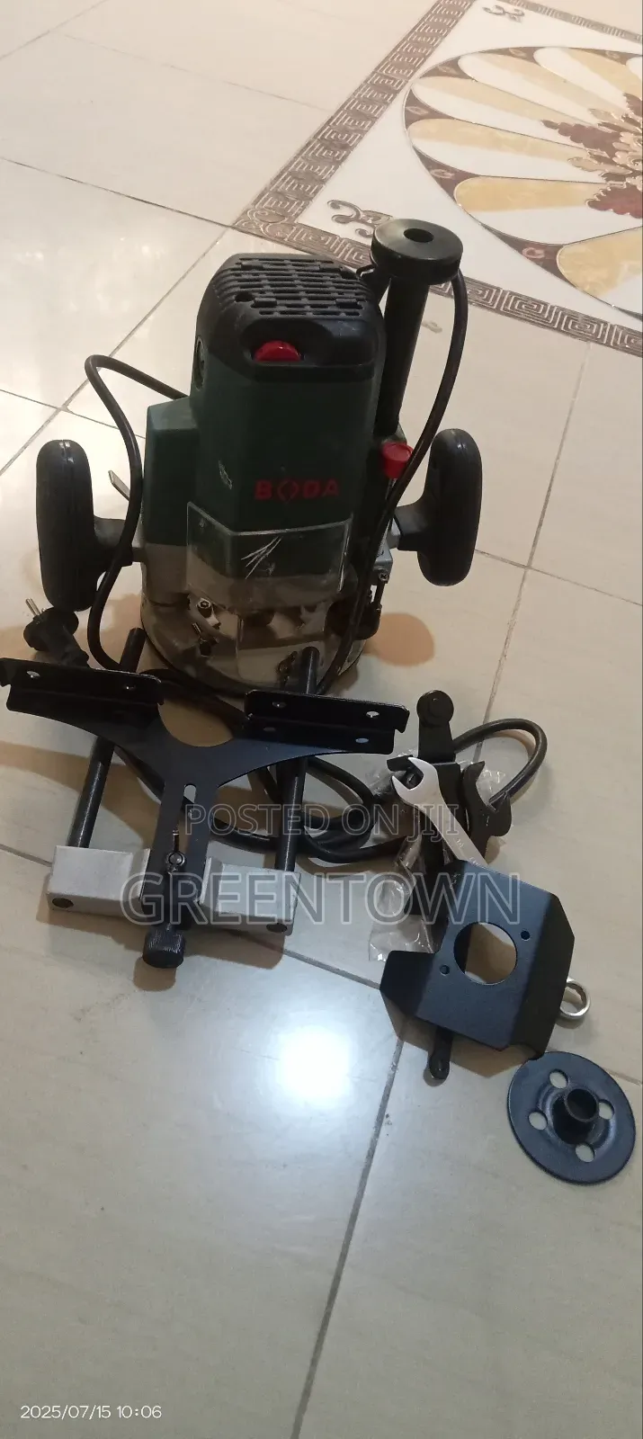 R8-12 Electric Router