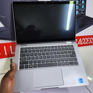 Laptop Dell Latitude 5320 16GB Intel Core I7 SSD 512GB - thumbnail 2