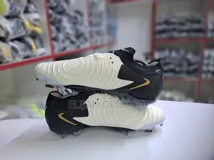 Nike Phantom Luna Ii Elite Fg Boots