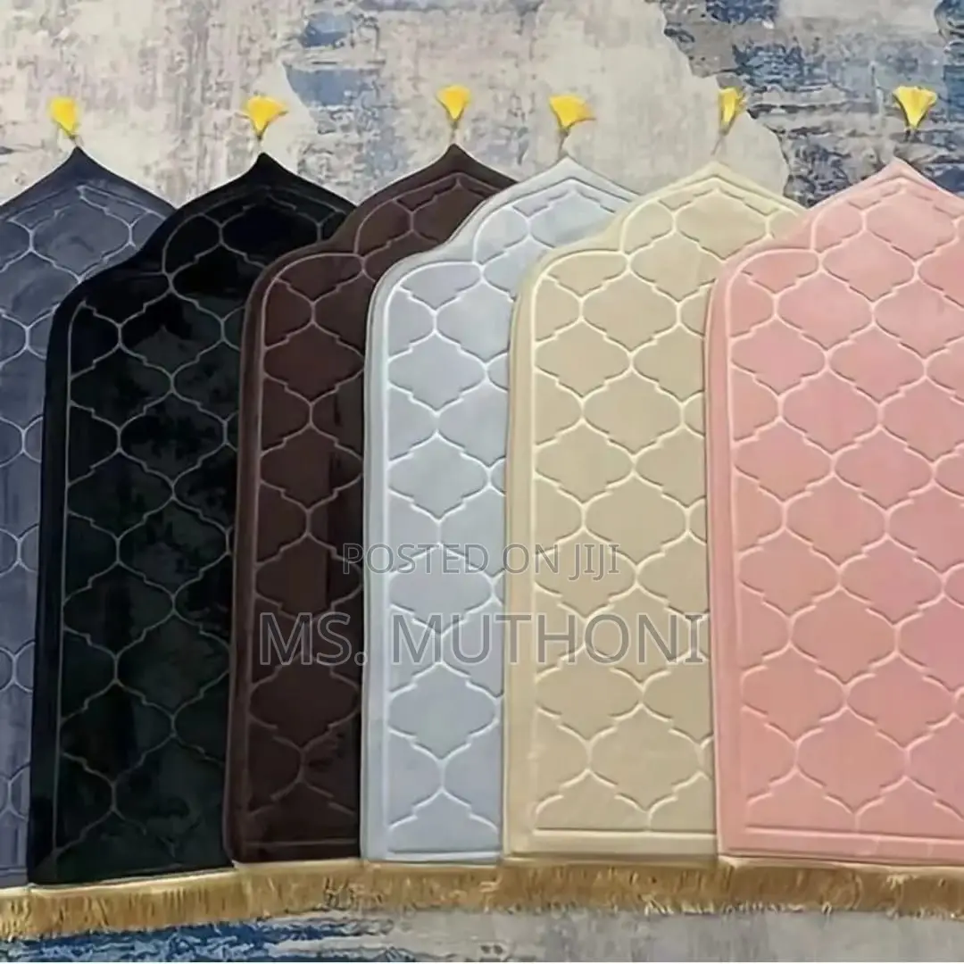 Flannel Muslim Prayer Mat (Big Size- 70cm/110cm)